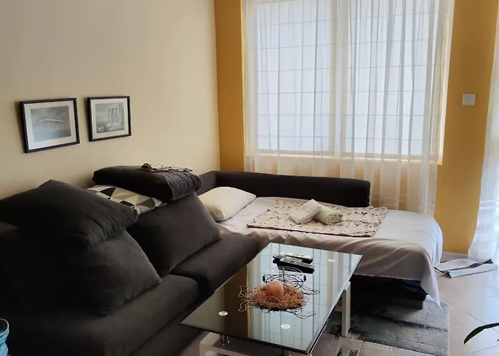 Kiril i Metodii Square Apartment